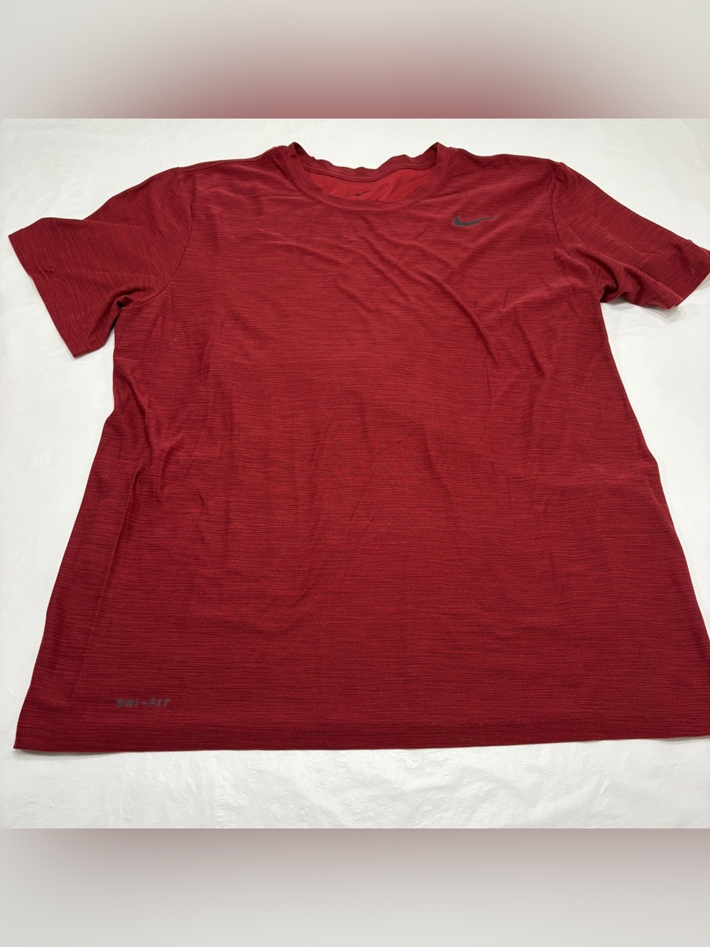 Nike Dri Fit Maroon Red Short Sleeve T Shirt Men’s Large